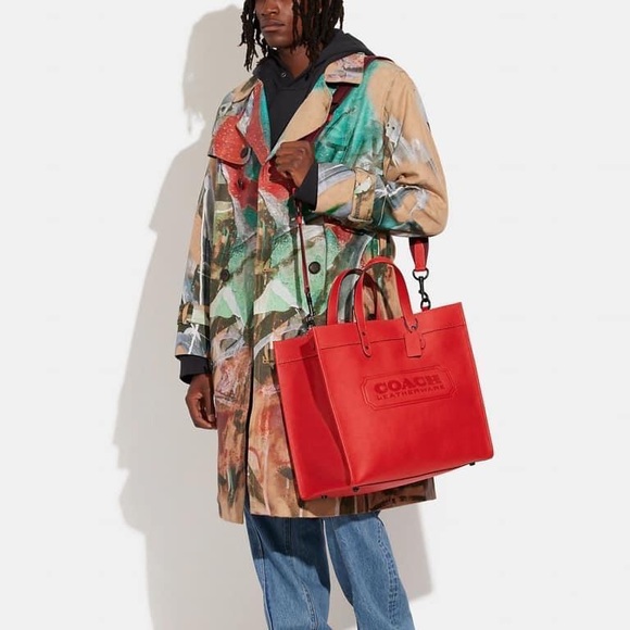 💰SOLD - CE468 - Coach Field Tote 40 with Coach Badge - Picture 11 of 11